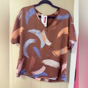Entro Abstract Print V-Neck Top NWT